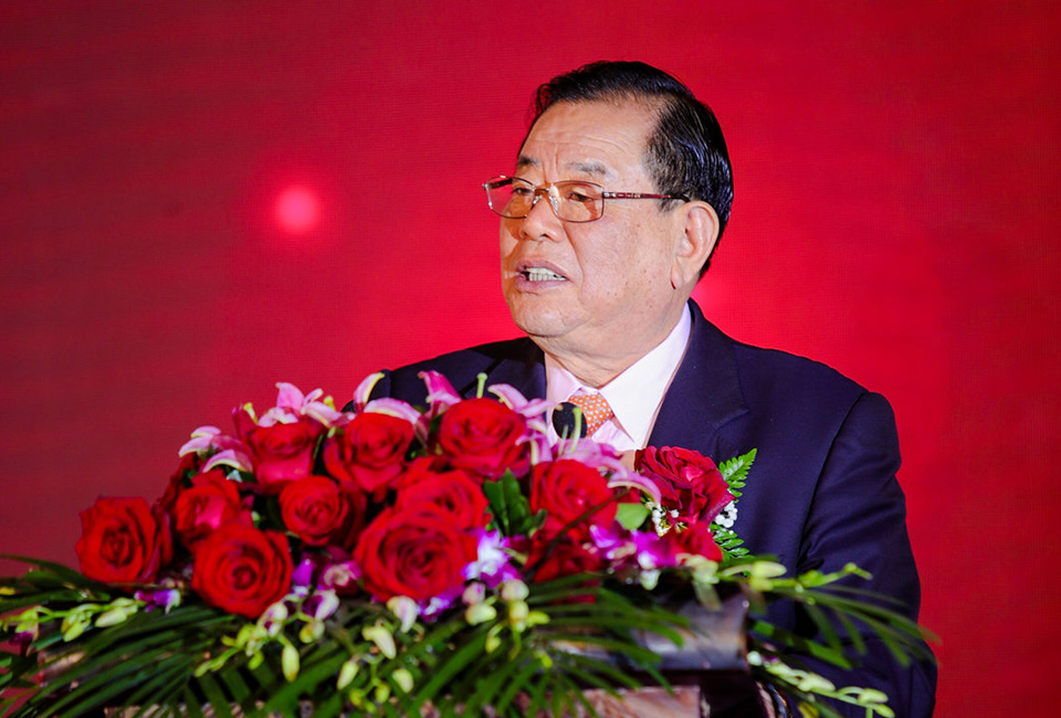 德業(yè)人將用心堅守使命,<br>為實(shí)現(xiàn)夢想不懼櫛風(fēng)沐雨、砥礪前行。